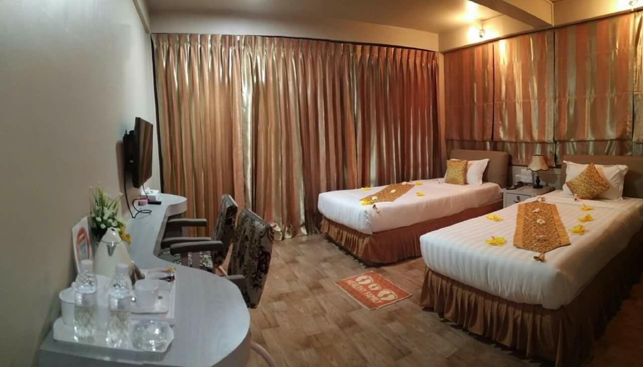 Hilltop Gem Hotel Pyin Oo Lwin Room photo